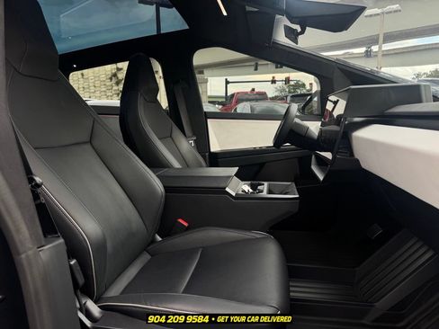 Used 2024 Tesla Cybertruck Cyberbeast AWD/4WD image 23