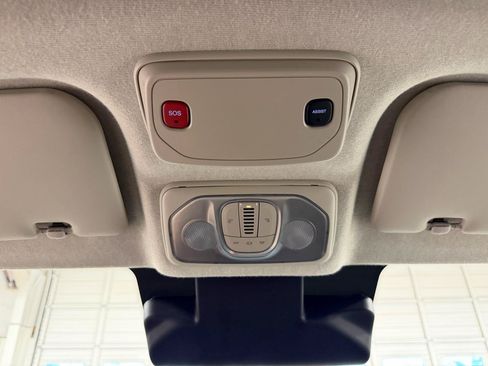 Used 2023 RAM ProMaster 2500 FWD image 19