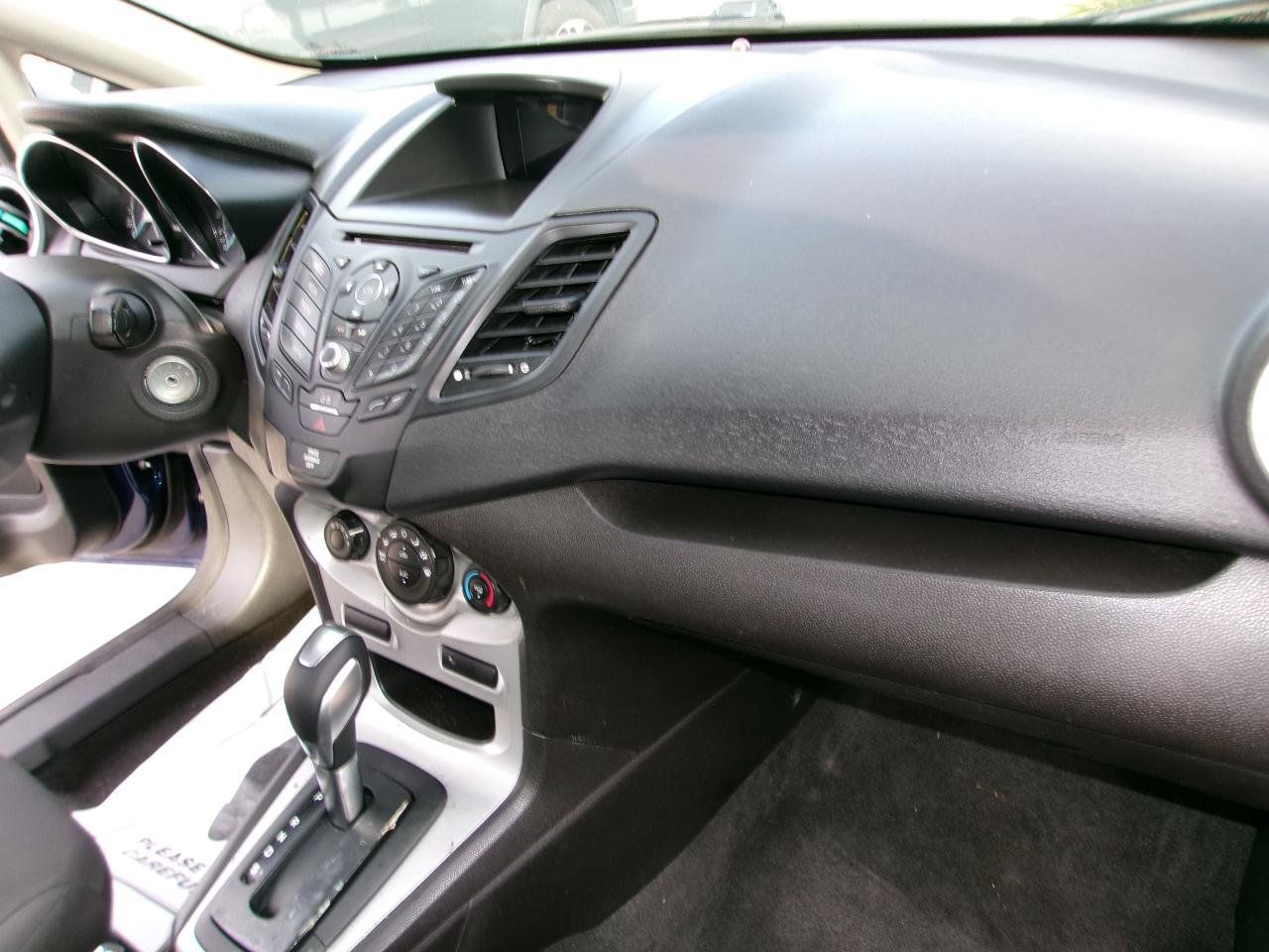 Used 2016 Ford Fiesta SE FWD image 18