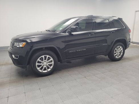 Used 2021 Jeep Grand Cherokee Laredo X AWD/4WD image 2