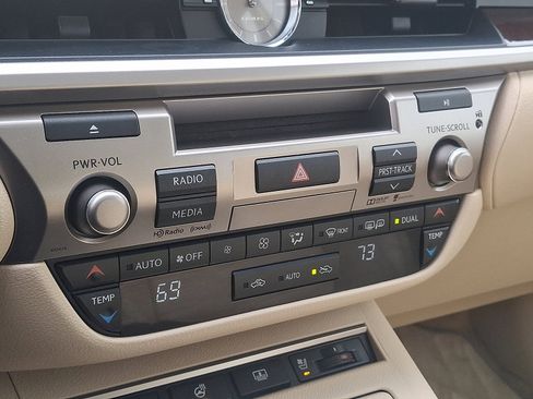 Used 2015 Lexus ES 350 image 16