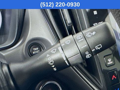 Used 2026 Subaru Crosstrek 2.0i Premium image 14