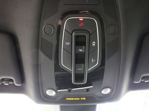 Used 2018 Audi SQ5 Premium Plus AWD/4WD image 30