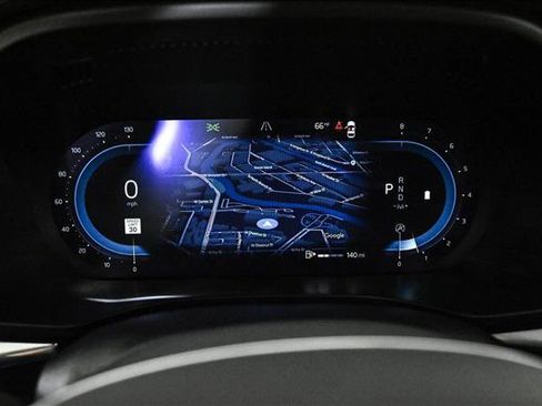 Used 2023 Volvo XC60 B6 Ultimate image 11