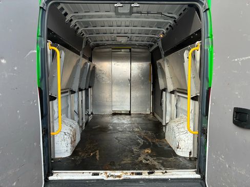 Used 2018 RAM ProMaster 2500 FWD image 14