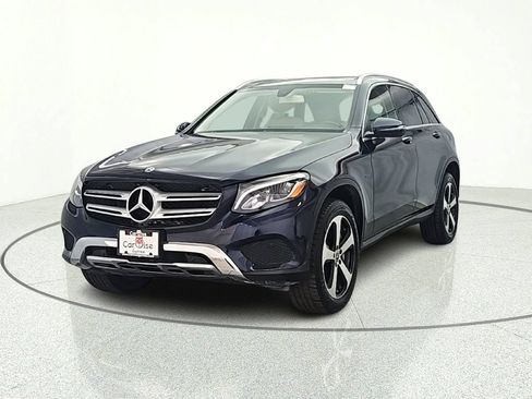 Used 2019 Mercedes-Benz GLC 350e 4MATIC image 2