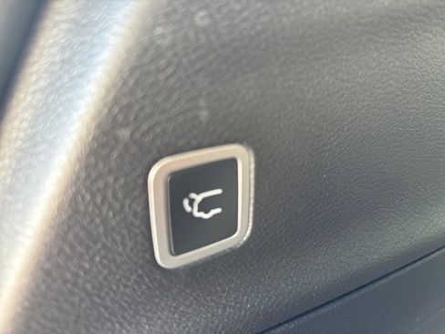 New 2026 Chrysler Pacifica Select w/ S Appearance Package image 19