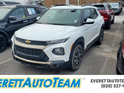 Used 2023 Chevrolet TrailBlazer ACTIV w/ Sun and Liftgate Package