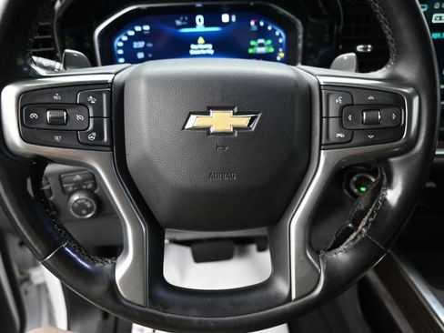Used 2023 Chevrolet Silverado 1500 LT w/ Z71 Off-Road Package AWD/4WD image 6