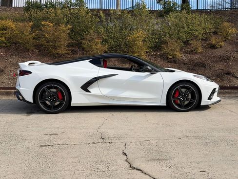 Used 2020 Chevrolet Corvette Stingray Preferred Cpe w/ 2LT Preferred Equipment Group image 2