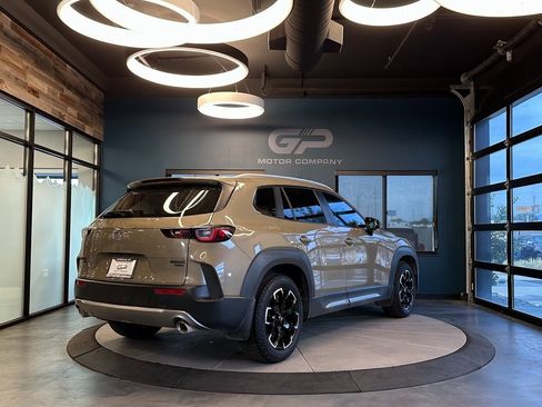 Used 2023 MAZDA CX-50 Meridian Edition w/ Apex Package image 3