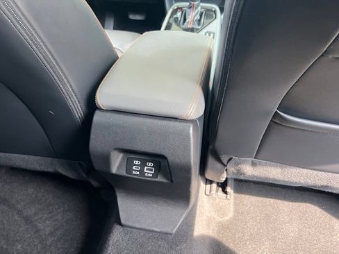 Used 2024 Subaru Crosstrek 2.5i Limited AWD/4WD image 20