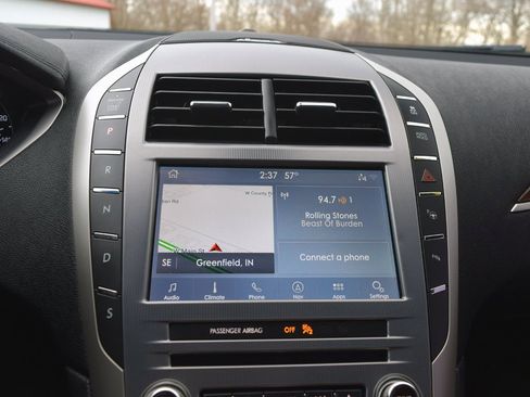 Used 2020 Lincoln MKZ Reserve w/ Elements Package image 22