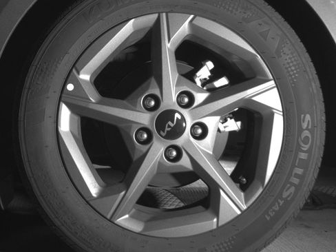 Used 2025 Kia K4 FWD image 14