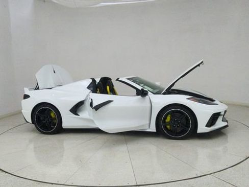Used 2022 Chevrolet Corvette Stingray Premium Conv w/ Z51 Performance Package image 67