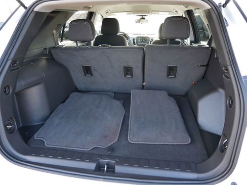 Used 2023 Chevrolet Equinox LS w/ LS Convenience Package AWD/4WD image 14