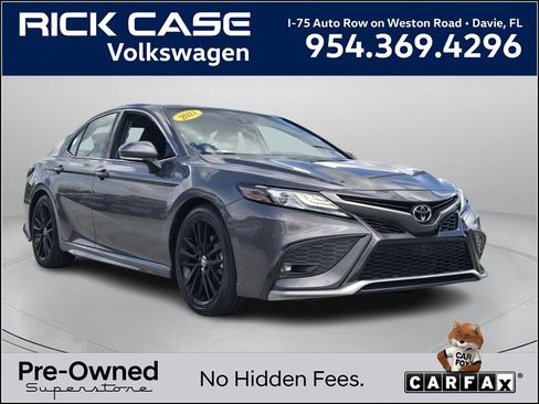 Used 2021 Toyota Camry XSE image 1