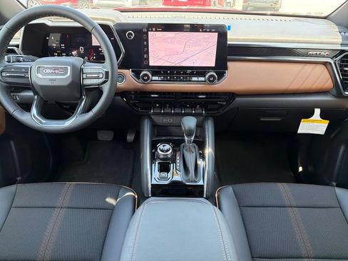 New 2026 GMC Canyon AT4 AWD/4WD image 9