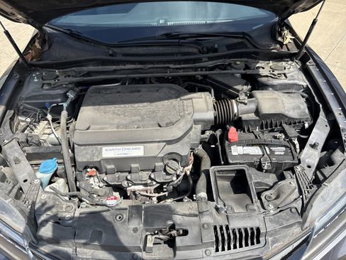 Used 2017 Honda Accord Touring image 34
