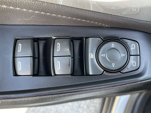 Used 2023 Chevrolet Traverse LT AWD/4WD image 26