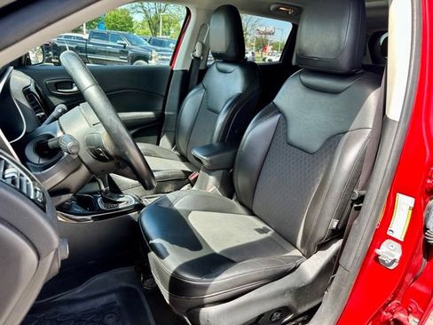 Used 2019 Jeep Compass Latitude AWD/4WD image 13