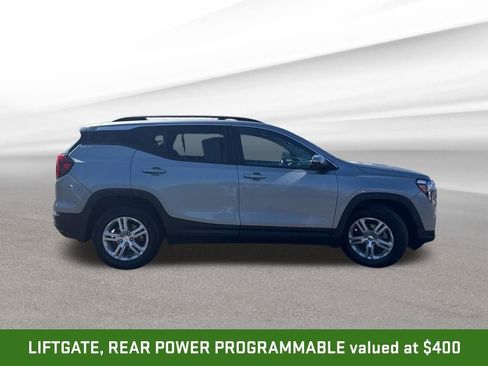 Used 2023 GMC Terrain SLE w/ Driver Convenience Package image 7