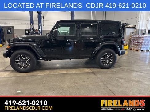 New 2025 Jeep Wrangler Unlimited Sahara AWD/4WD image 2