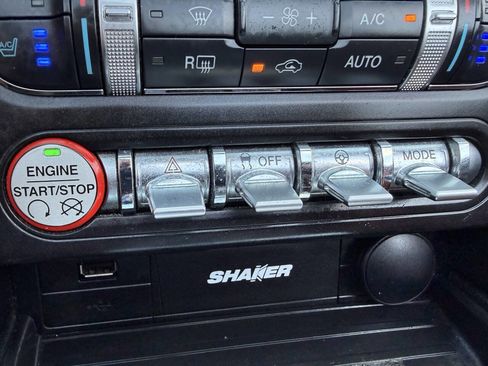 Used 2016 Ford Mustang Premium image 14