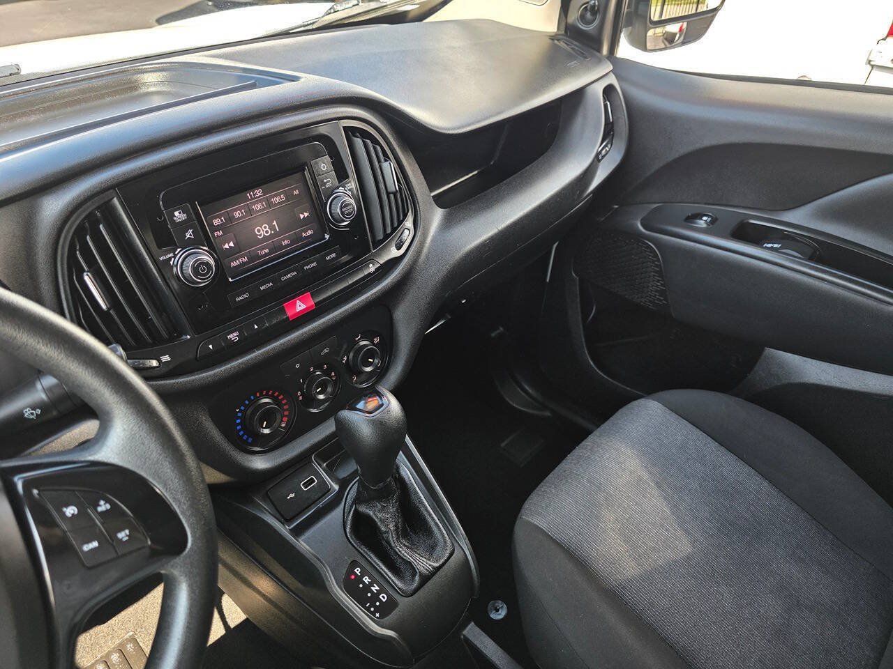 Used 2022 RAM ProMaster City Tradesman FWD image 18