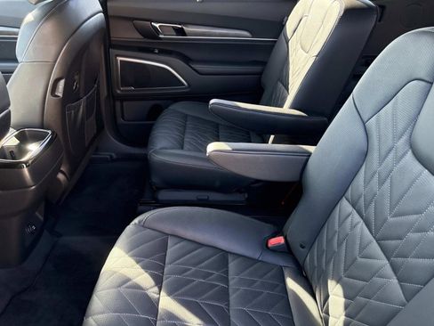 Used 2025 Kia Telluride EX X-Line image 17