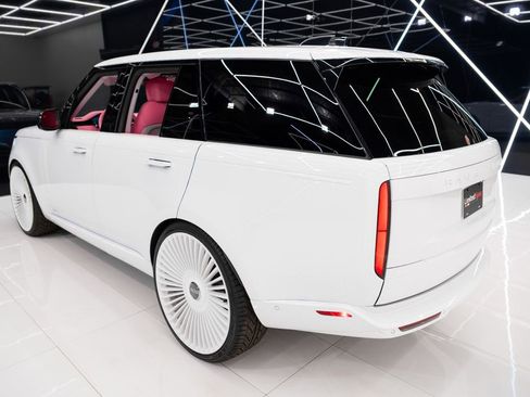 Used 2025 Land Rover Range Rover SE image 15