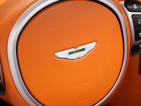 Used 2022 Aston Martin DBS Superleggera Volante RWD image 37