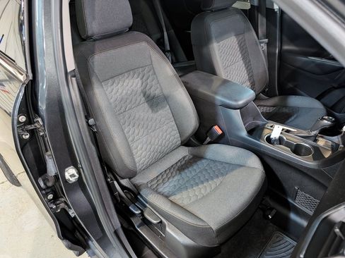 Used 2018 Chevrolet Equinox LT FWD image 30