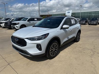 New 2025 Ford Escape SE w/ PHEV Premium Package