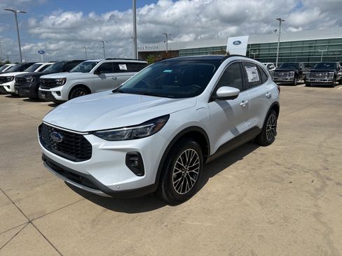 New 2025 Ford Escape SE w/ PHEV Premium Package image 1