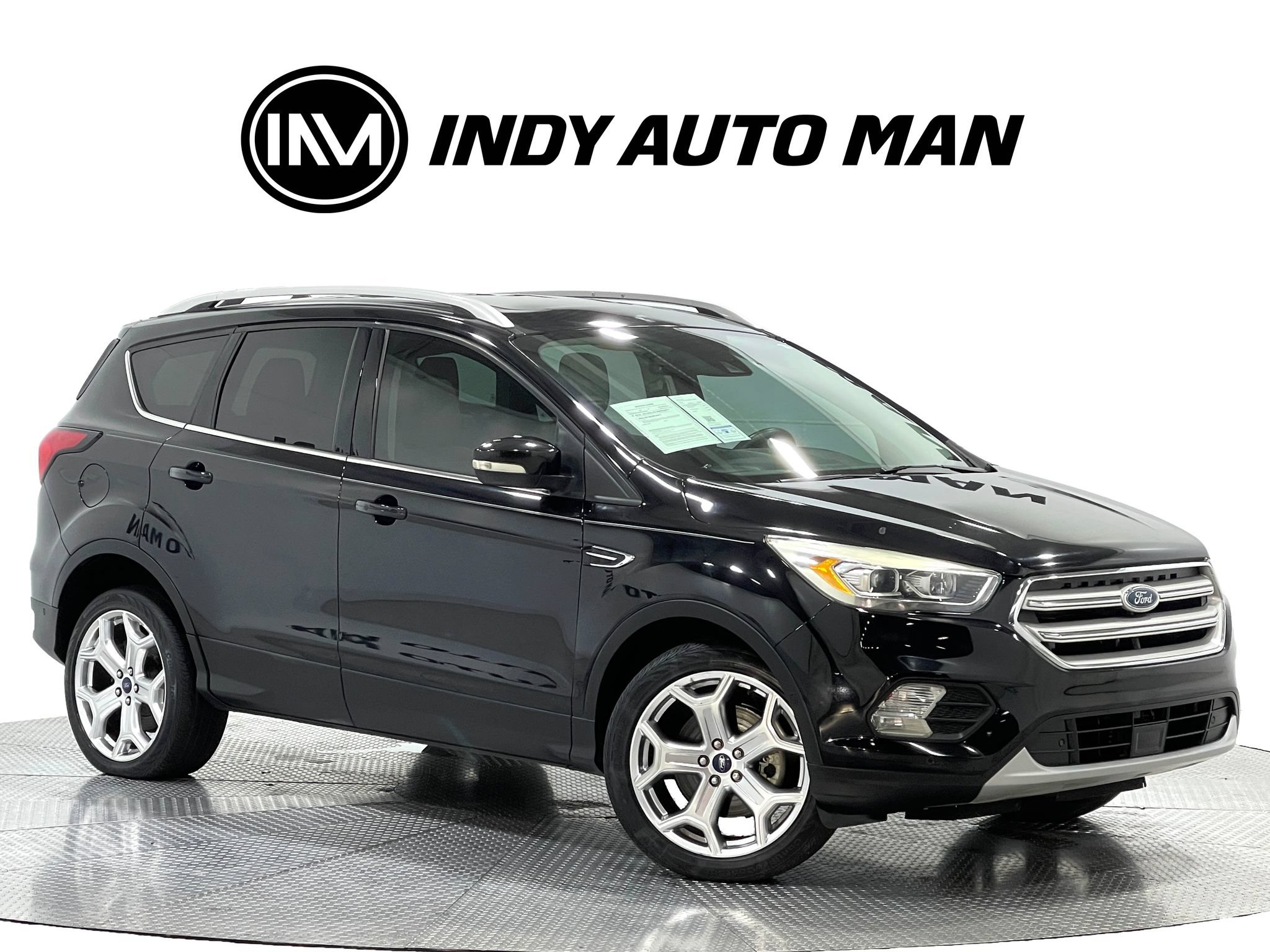 Used 2019 Ford Escape Titanium FWD image 2