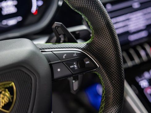 Used 2023 Lamborghini Urus S image 42