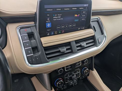 Used 2021 Chevrolet Tahoe Premier w/ Premium Package AWD/4WD image 26