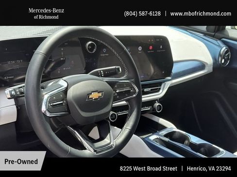 Used 2026 Chevrolet Equinox EV LT FWD image 13