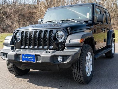 Used 2022 Jeep Wrangler Unlimited Sport AWD/4WD image 2