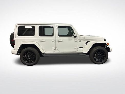 Used 2021 Jeep Wrangler Unlimited Sahara AWD/4WD image 6