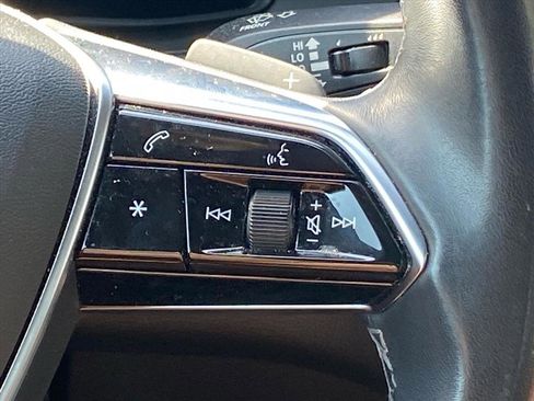 Used 2023 Audi A6 Premium Plus w/ Premium Plus Package image 4