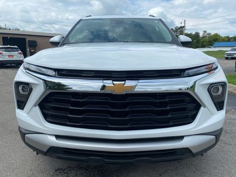Used 2026 Chevrolet TrailBlazer LT FWD image 3