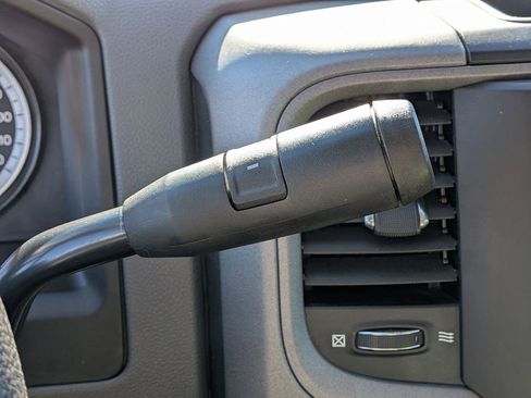 Used 2018 RAM 2500 Tradesman w/ Chrome Appearance Group image 22