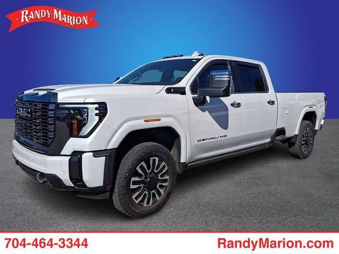 Used 2024 GMC Sierra 3500 Denali Ultimate AWD/4WD image 1