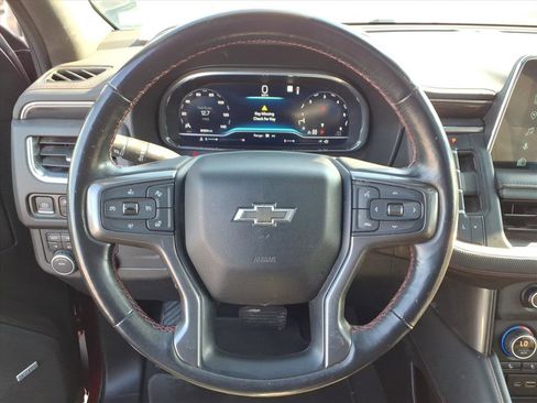 Used 2022 Chevrolet Suburban RST w/ Luxury Package image 18