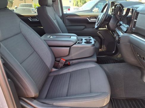 Used 2024 Chevrolet Silverado 1500 LT image 13
