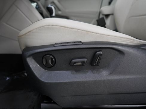 Used 2024 Volkswagen Tiguan SEL R-Line AWD/4WD image 22