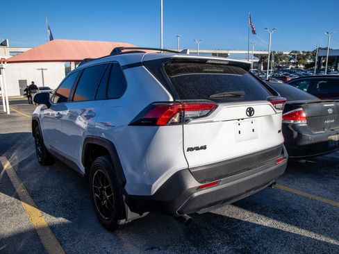 Certified 2025 Toyota RAV4 XLE image 10