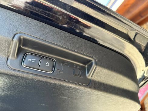 Used 2021 Ford Explorer Limited w/ Class III Trailer Tow Package AWD/4WD image 6